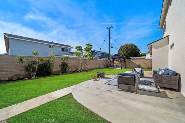 10484 Teal Circle, Fountain Valley, CA 92708