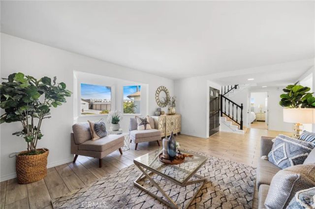 10484 Teal Circle, Fountain Valley, CA 92708