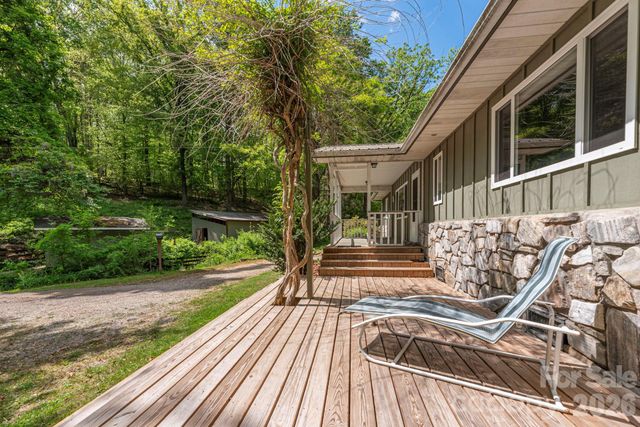 155 Old Starnes Cove Road, Asheville, NC 28806