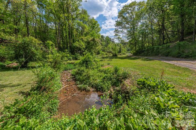 155 Old Starnes Cove Road, Asheville, NC 28806