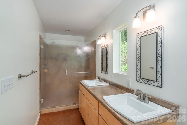155 Old Starnes Cove Road, Asheville, NC 28806
