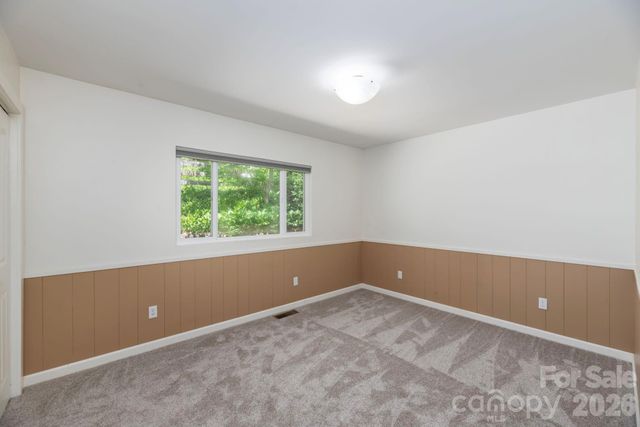 155 Old Starnes Cove Road, Asheville, NC 28806