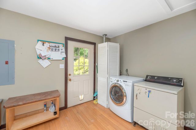 155 Old Starnes Cove Road, Asheville, NC 28806