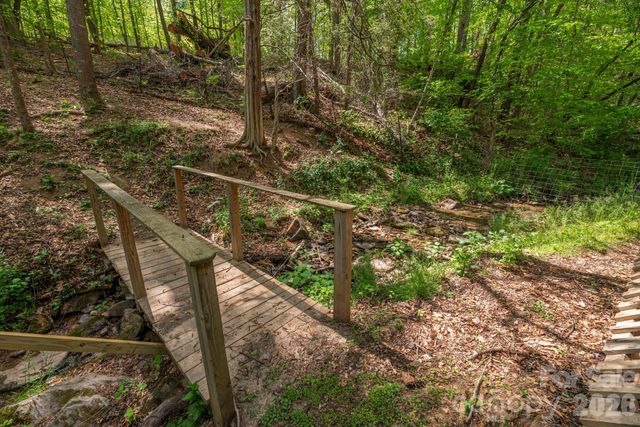 155 Old Starnes Cove Road, Asheville, NC 28806
