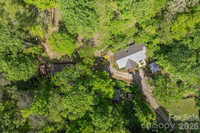 155 Old Starnes Cove Road, Asheville, NC 28806