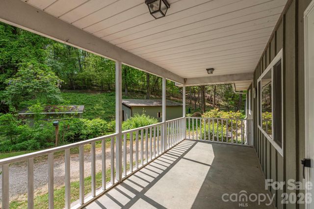 155 Old Starnes Cove Road, Asheville, NC 28806
