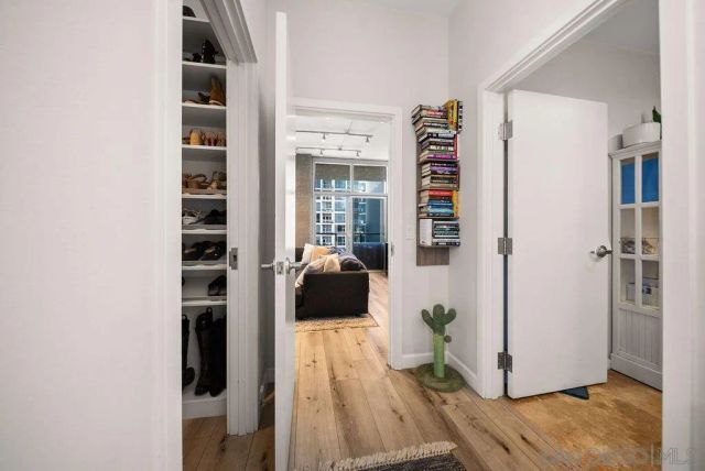 800 The Mark Lane 2104, San Diego, CA 92101