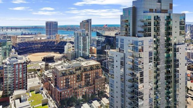 800 The Mark Lane 2104, San Diego, CA 92101