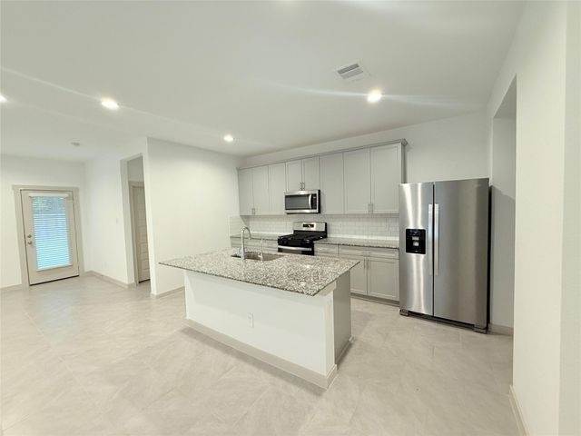 5047 Natchez Trace, Arcola, TX 77545