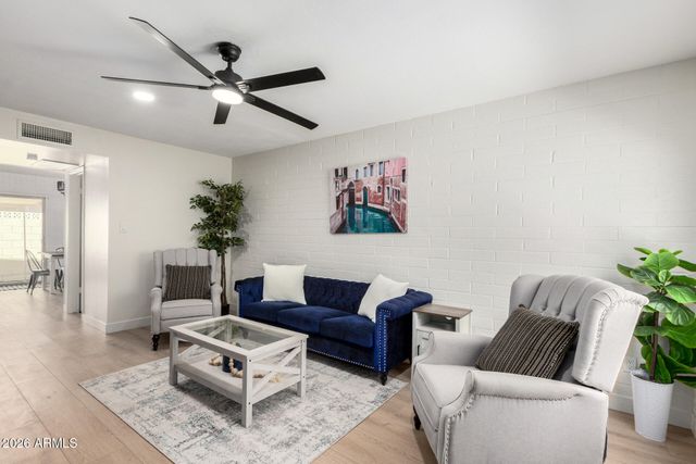 4848 N WOODMERE FAIRWAY -- 15, Scottsdale, AZ 85251