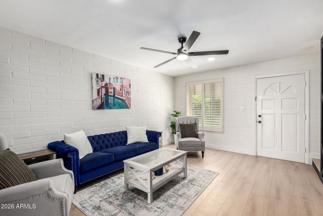 4848 N WOODMERE FAIRWAY -- 15, Scottsdale, AZ 85251