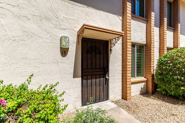 4848 N WOODMERE FAIRWAY -- 15, Scottsdale, AZ 85251