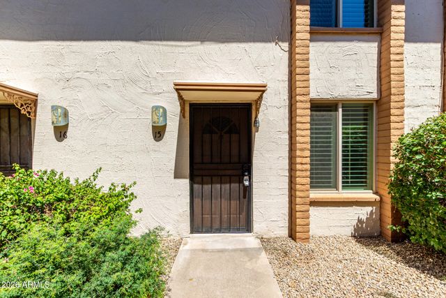 4848 N WOODMERE FAIRWAY -- 15, Scottsdale, AZ 85251