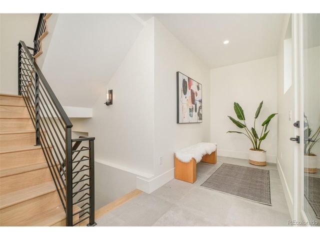 570 Cook St, Denver, CO 80206