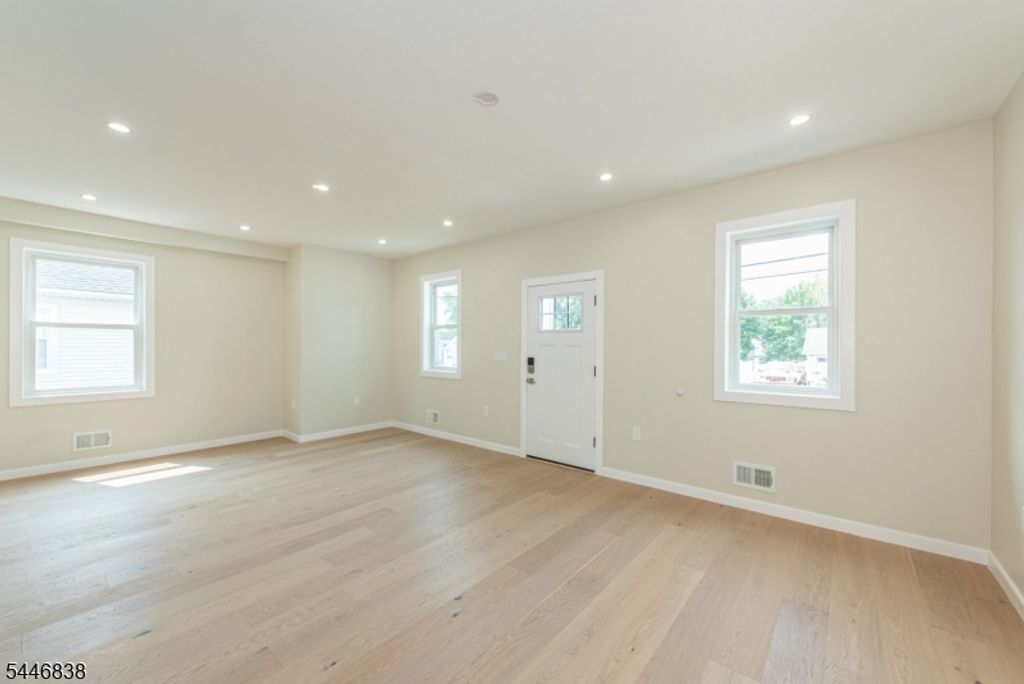 58 Van Duyne Ave, Wayne Twp., NJ 07470 — photo 11