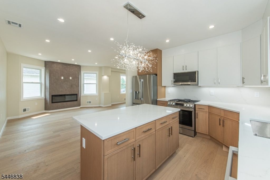 58 Van Duyne Ave, Wayne Twp., NJ 07470 — photo 4