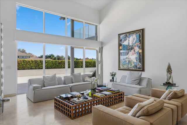 15595 Lindbergh Lane, Wellington, FL 33414