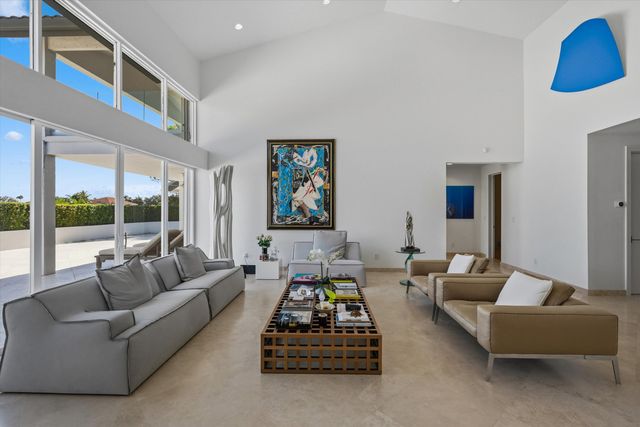 15595 Lindbergh Lane, Wellington, FL 33414