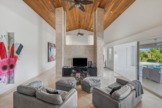 15595 Lindbergh Lane, Wellington, FL 33414