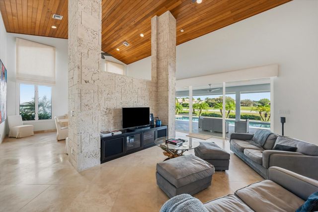 15595 Lindbergh Lane, Wellington, FL 33414