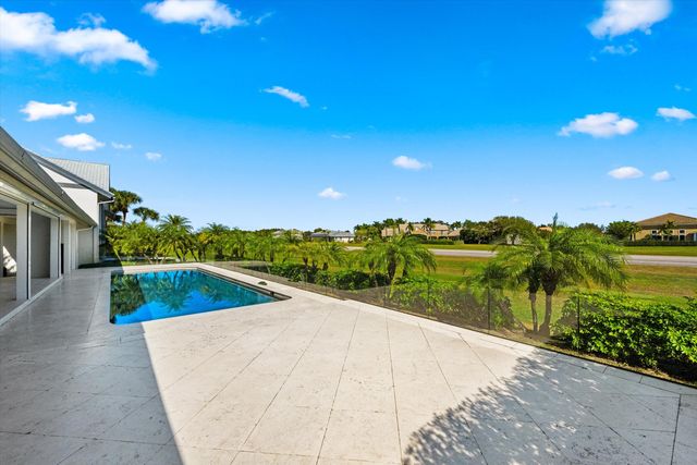 15595 Lindbergh Lane, Wellington, FL 33414