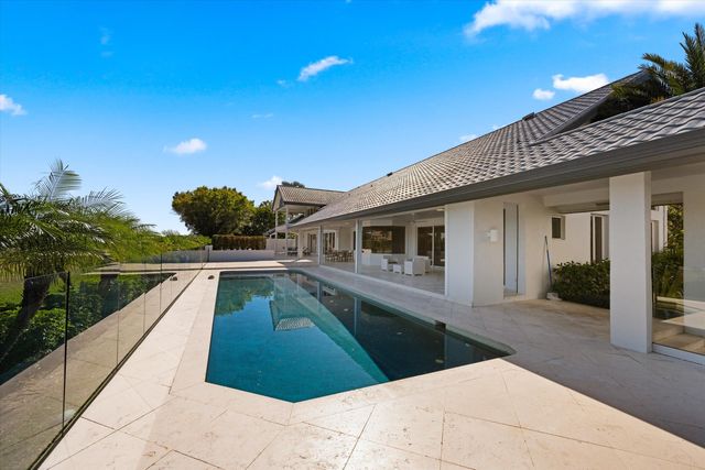 15595 Lindbergh Lane, Wellington, FL 33414