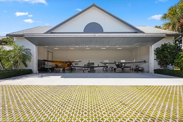 15595 Lindbergh Lane, Wellington, FL 33414