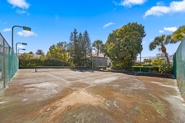 15595 Lindbergh Lane, Wellington, FL 33414