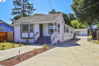 3932 Altamont Ave, Oakland, CA 94605