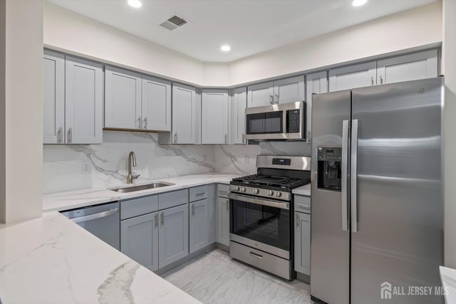 1234 Waterford Drive, Edison, NJ 08817