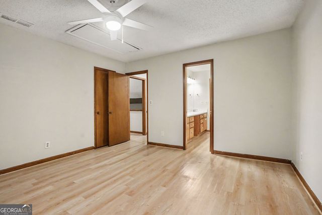 500 Hickory Hills Trail, Stone Mountain, GA 30083