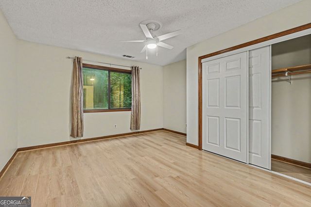 500 Hickory Hills Trail, Stone Mountain, GA 30083