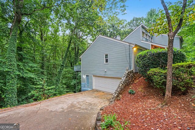 500 Hickory Hills Trail, Stone Mountain, GA 30083