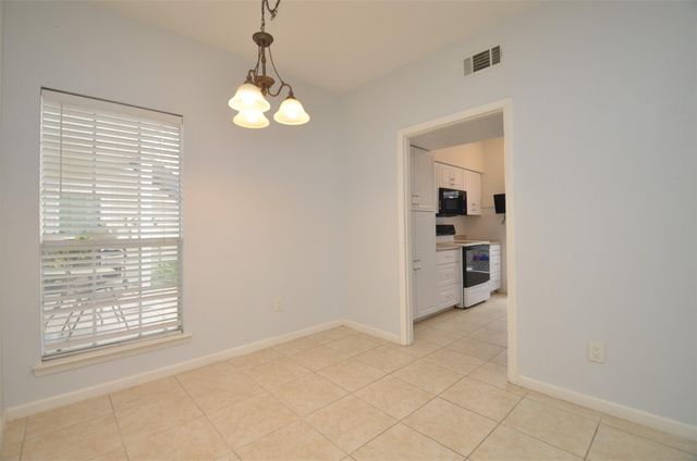 9809 Richmond Avenue G1, Houston, TX 77042