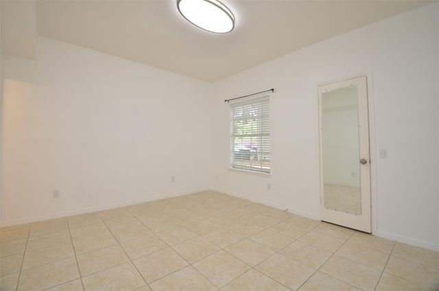 9809 Richmond Avenue G1, Houston, TX 77042