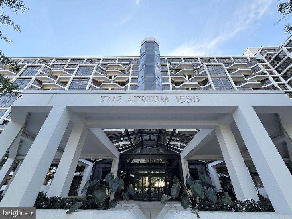1530 KEY BLVD #125, Arlington, VA 22209