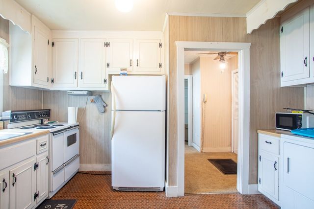 2204 Denham Ave, Columbia, TN 38401