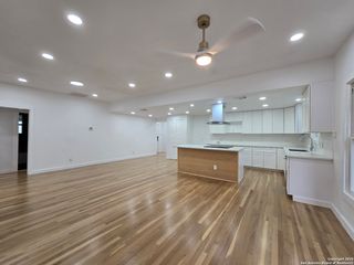 1514 W LYNWOOD AVE, San Antonio, TX 78201
