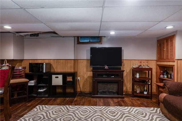 23 Middle Road, Horseheads, NY 14845