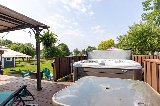 23 Middle Road, Horseheads, NY 14845