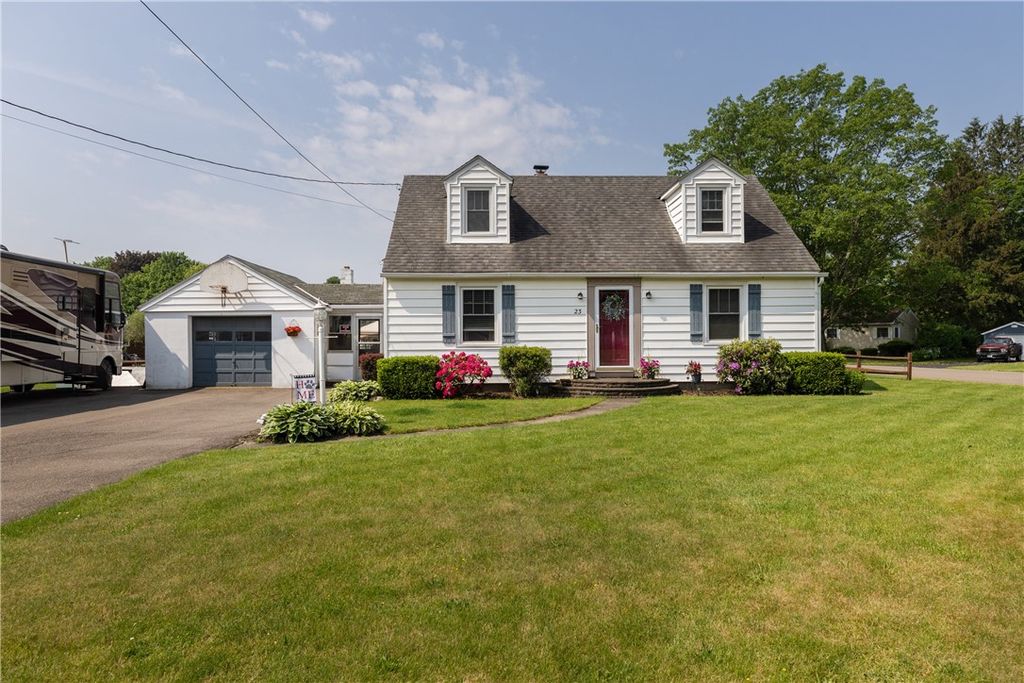 23 Middle Road, Horseheads, NY 14845