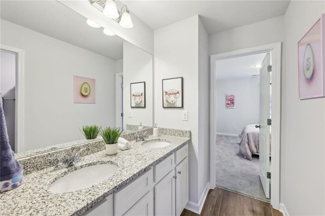 1332 Stephens View Drive, Loganville, GA 30052