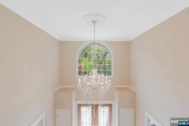 17 Constitution Avenue, Roxbury Township, NJ 07876