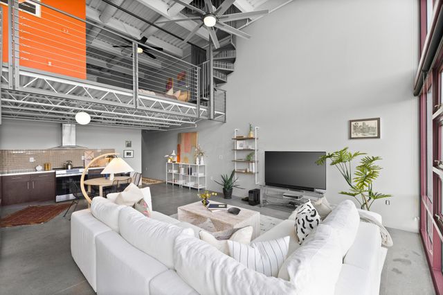 367 Auden Avenue, 305, Columbus, OH 43215