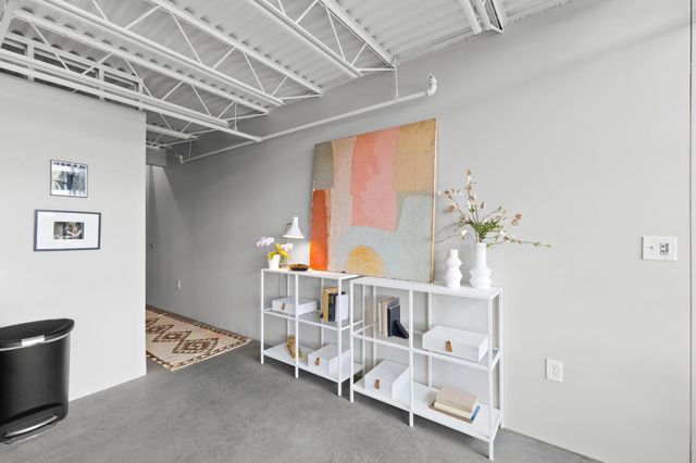 367 Auden Avenue, 305, Columbus, OH 43215