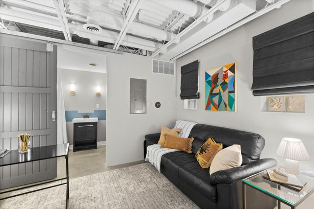 367 Auden Avenue, 305, Columbus, OH 43215