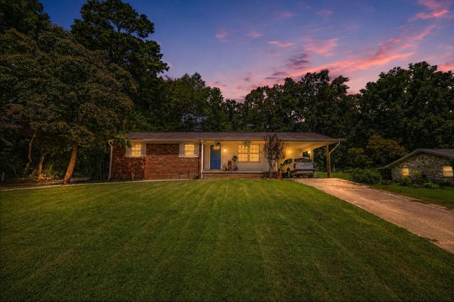 335 Winchester Road, Lenoir City, TN 37772