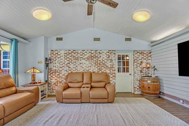 335 Winchester Road, Lenoir City, TN 37772