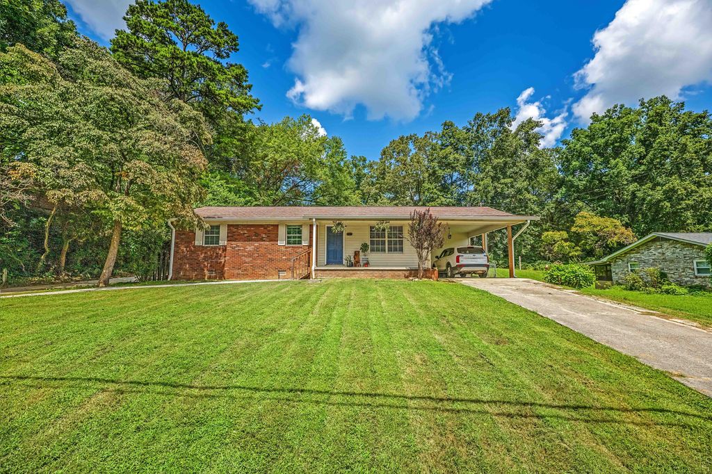 335 Winchester Road, Lenoir City, TN 37772