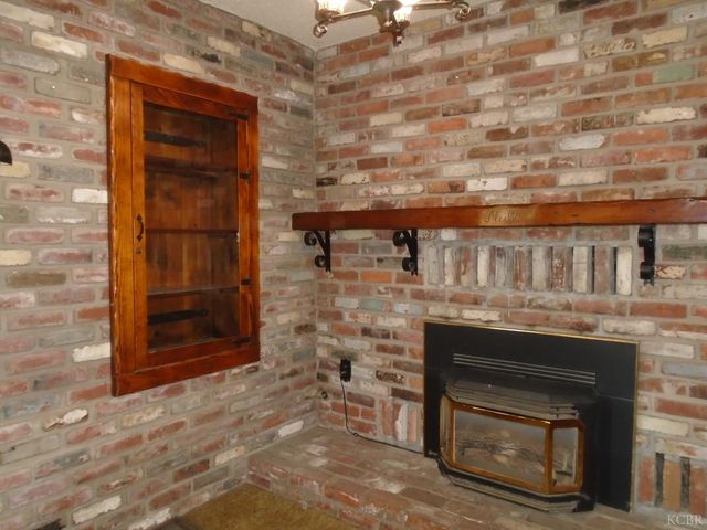 13630 Hood Avenue, Hanford, CA 93230